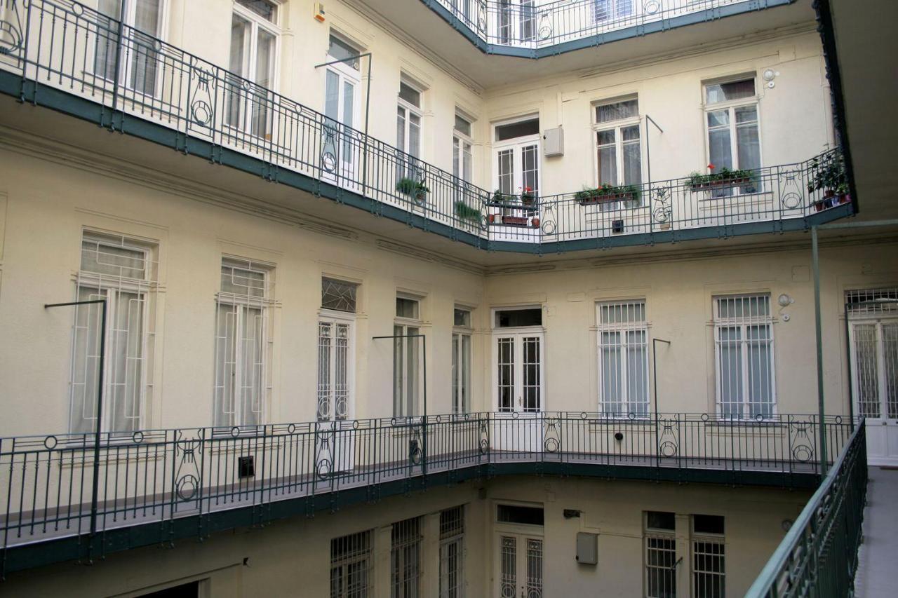 Central Ferenciek Apartments Budapest Exterior foto